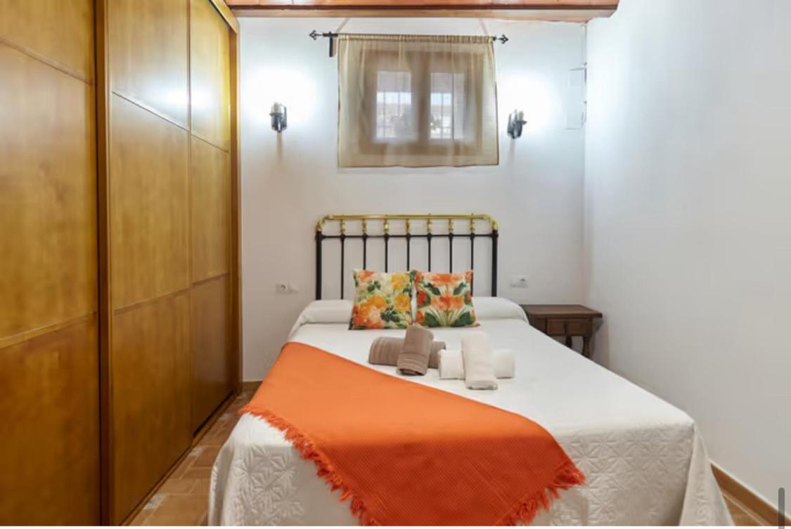Alojamiento Turistico Loma Alta Cambil Ngoại thất bức ảnh